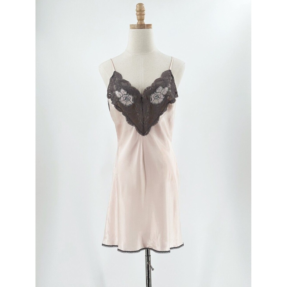 VTG Wendy Ann Satin/Lace Lingerie Mini Slip Small Coquette Feminine Dainty Pink‎